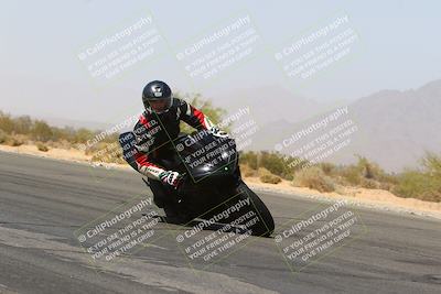 media/Mar-28-2022-Superbike Trackdays (Mon) [[b8603d0f67]]/Open Track Time/Turn 3 Inside/